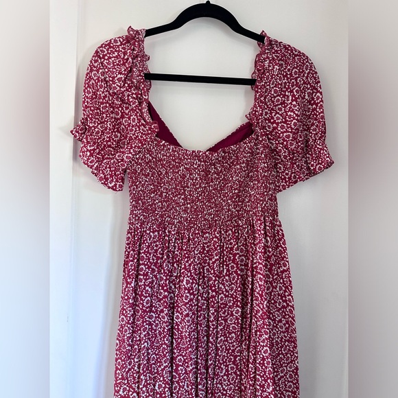 Auguste Floral Rouched Chest and Dainty Puff Sleeve Midi Dress - Picture 3 of 6